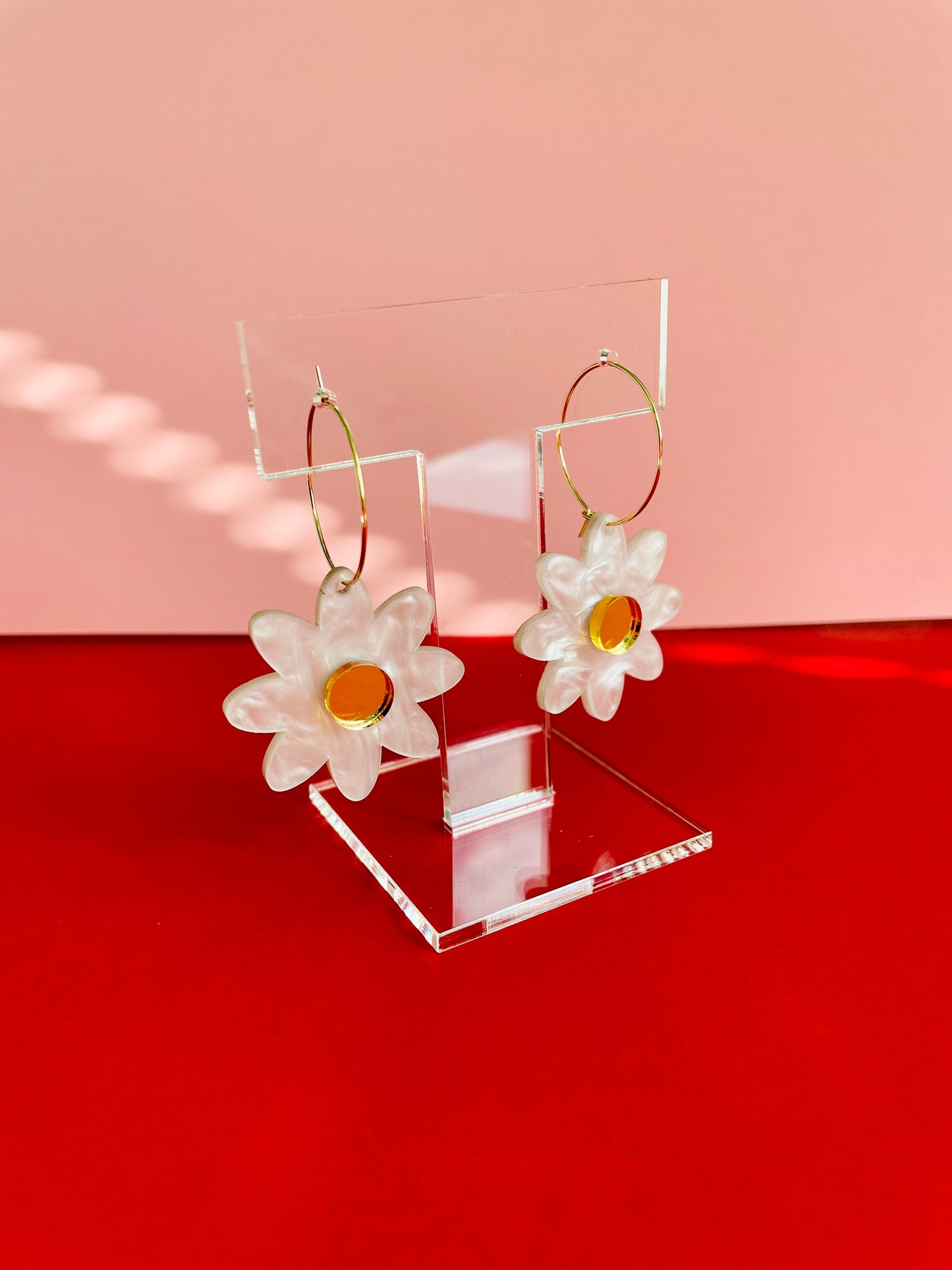 Crazy Daisy -korvakorut, helmi