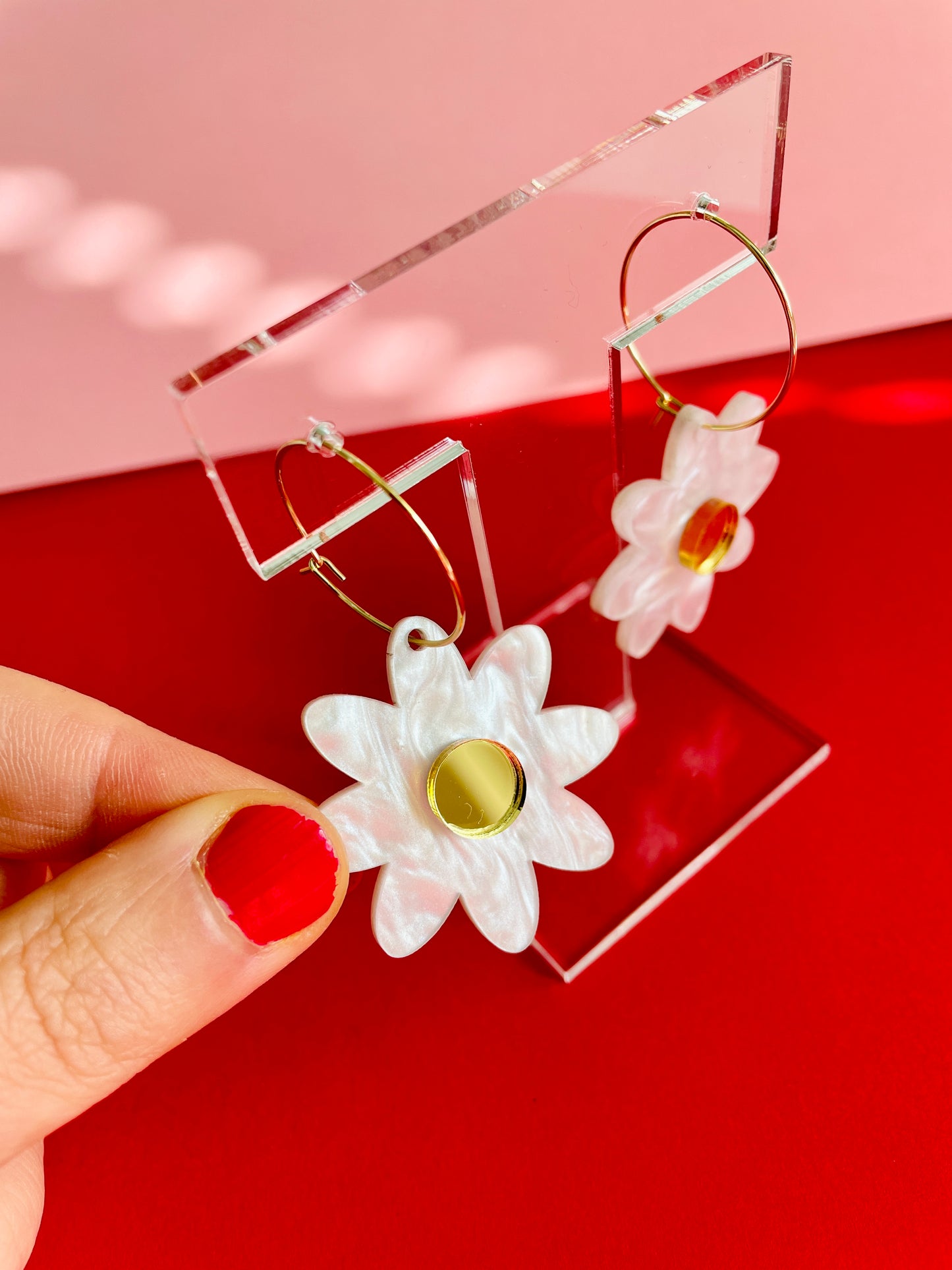 Crazy Daisy -korvakorut, helmi