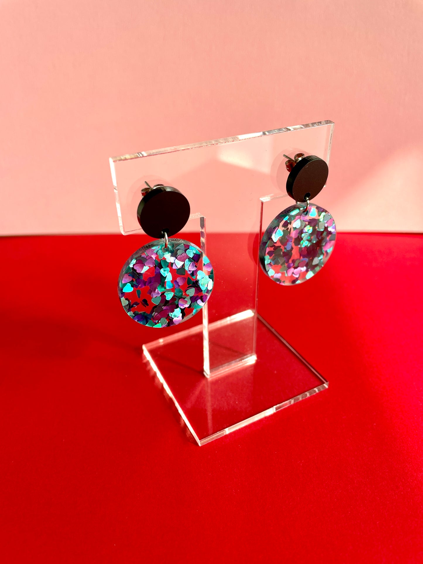 Juhlapallo-korvakorut, sydänkonfetti