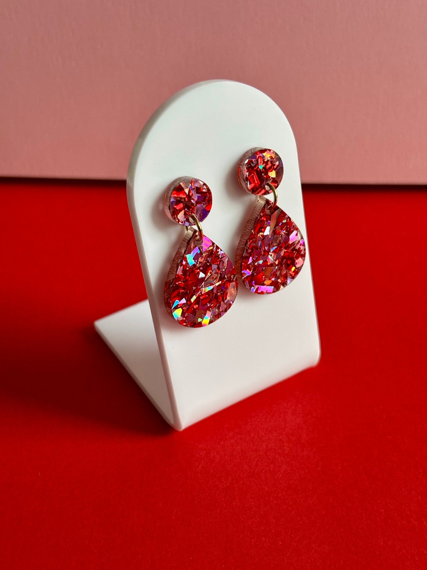 Isot Juhlapisara-korvakorut, punainen