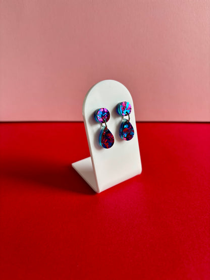 Juhlapisarat-korvakorut, jalokivi