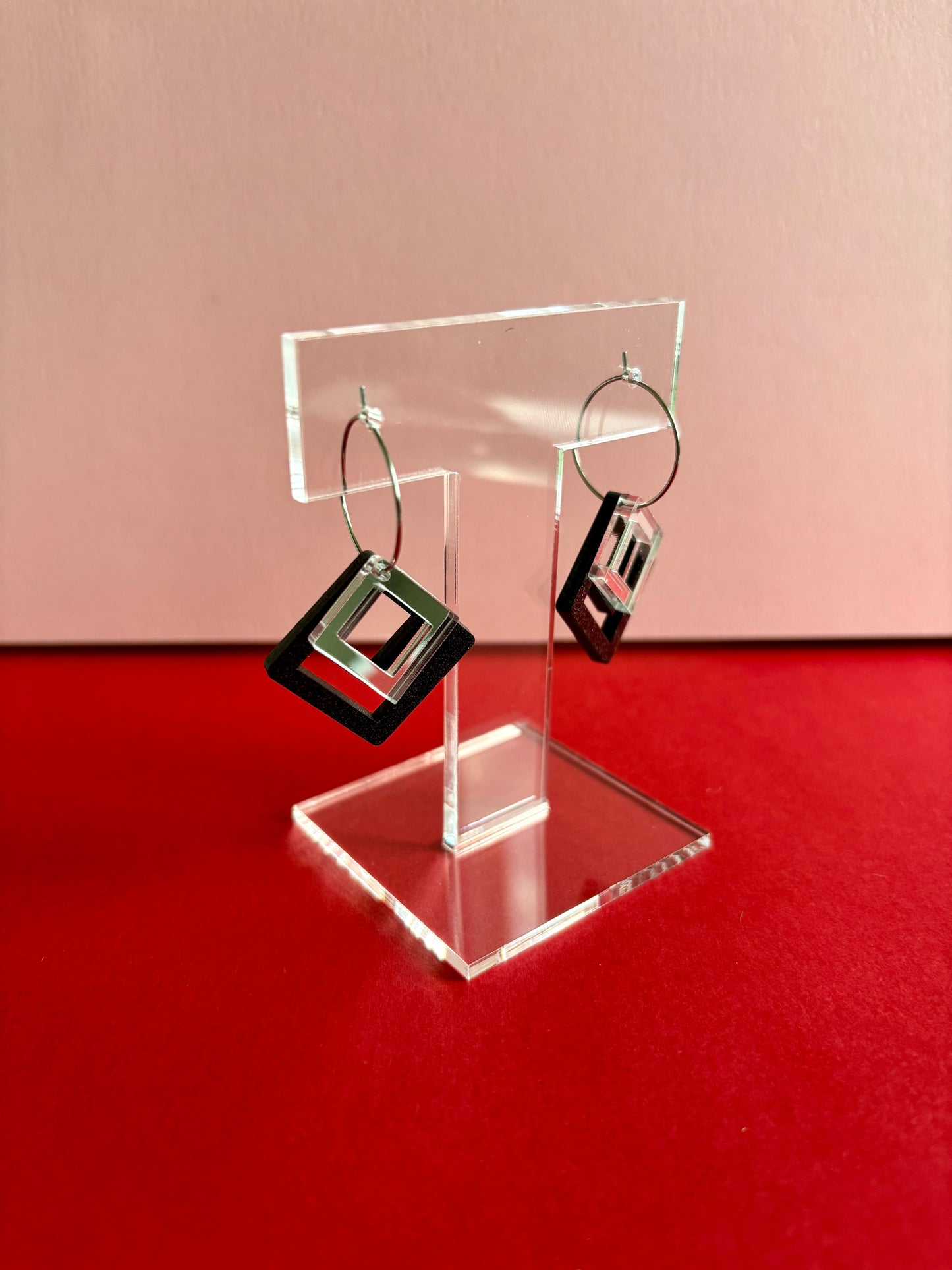 Macrame-korvakorut, musta