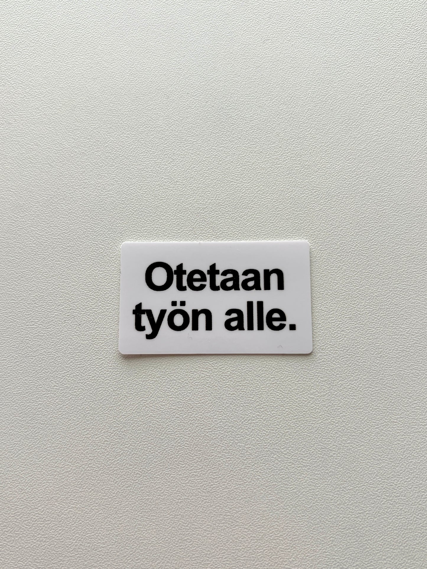 Vinyylitarra Otetaan työn alle