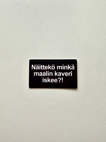 Vinyylitarra Minkä maalin kaveri iskee
